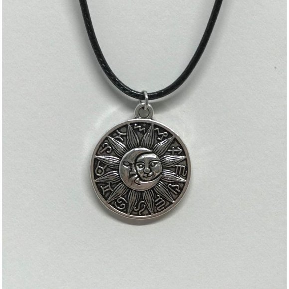 Zodiac Horoscope Celestial Sun Moon Pendant - Picture 4 of 8